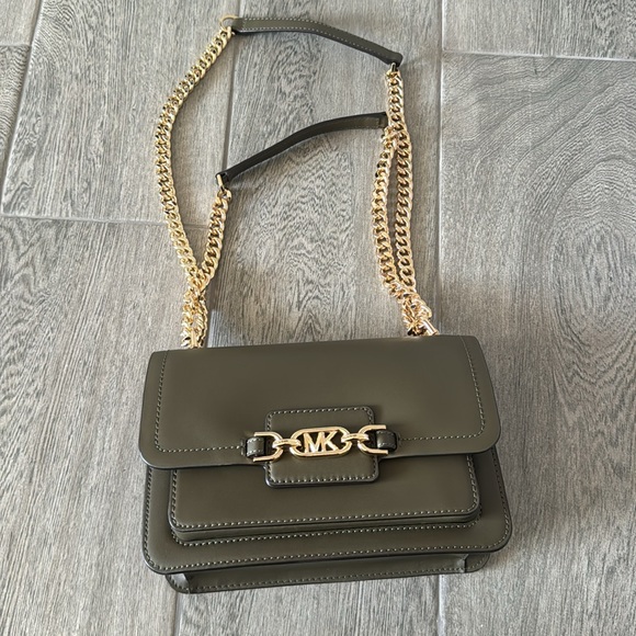 Michael Kors Heather shoulder bag - Picture 1 of 10